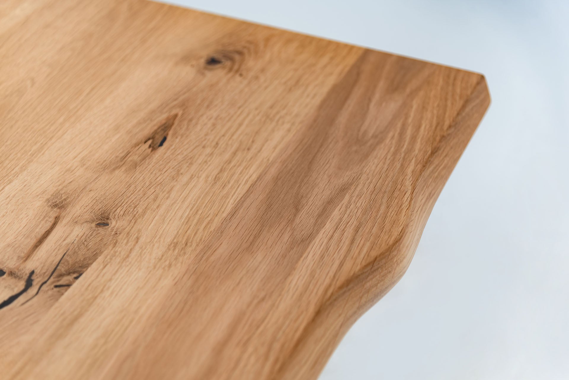 Esstisch Mond aus Massivholz Eiche