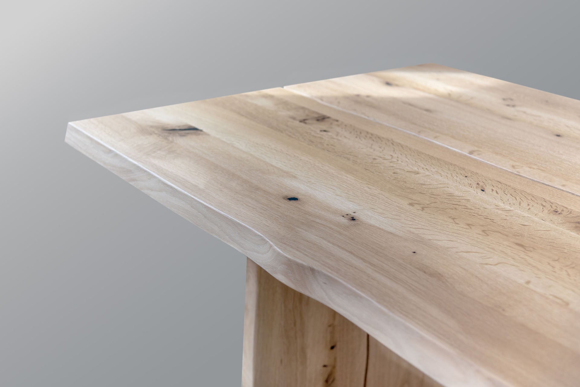 Esstisch Nest aus Massivholz Eiche