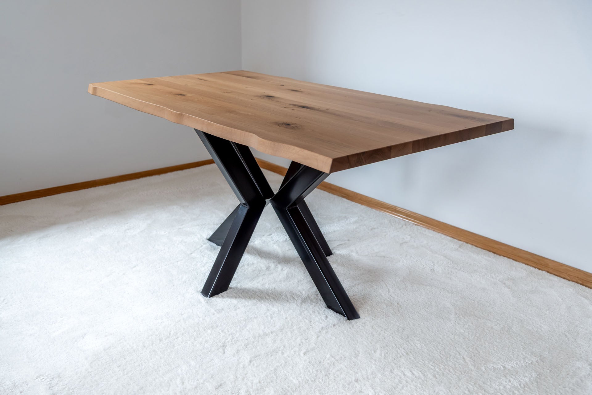 Esstisch Alaska aus Massivholz Eiche