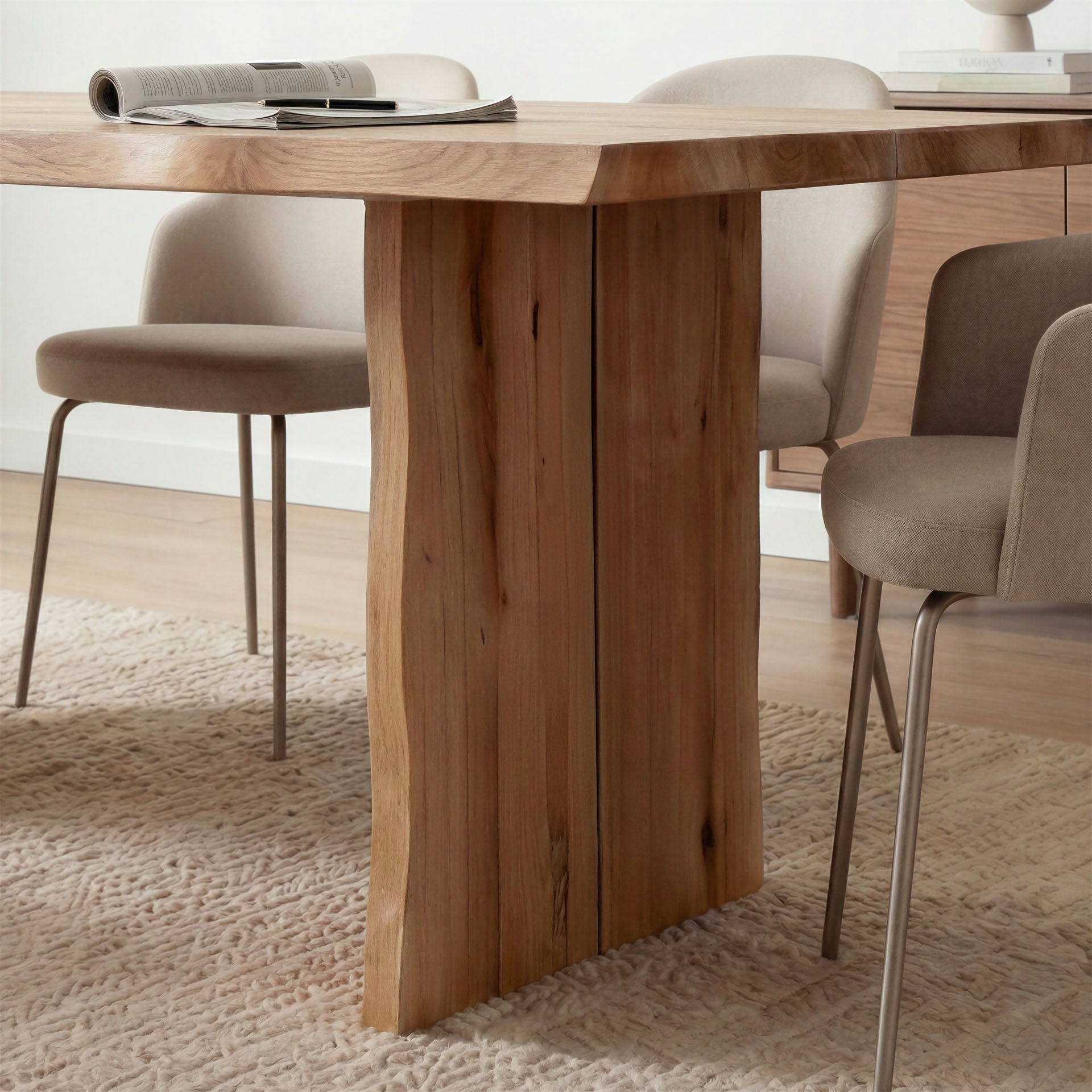 Esstisch Nest aus Massivholz Eiche