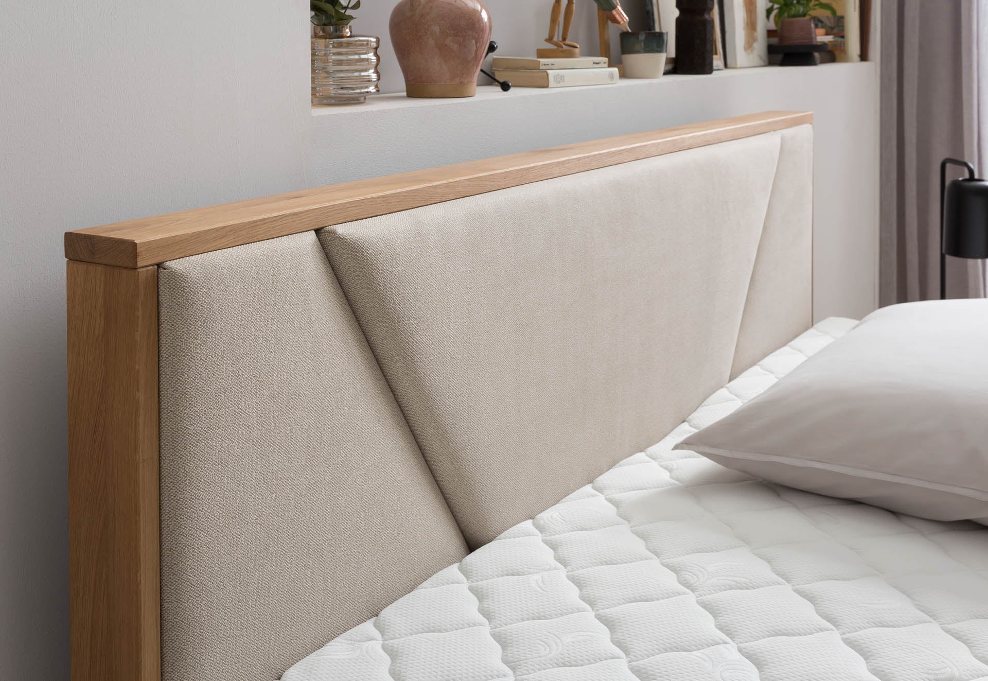 Box spring bed Riviera with Oak