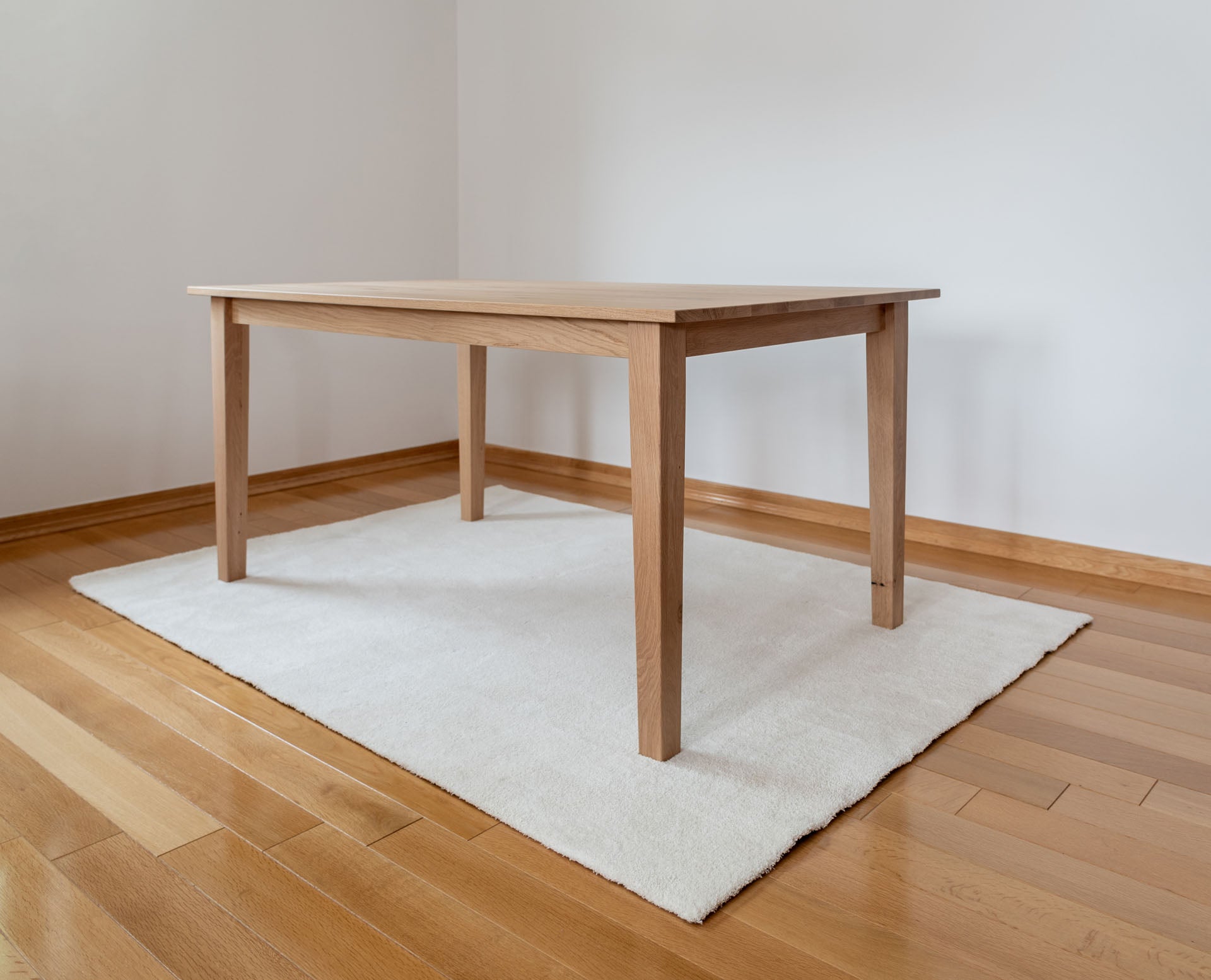 Esstisch Atlas aus Massivholz Eiche